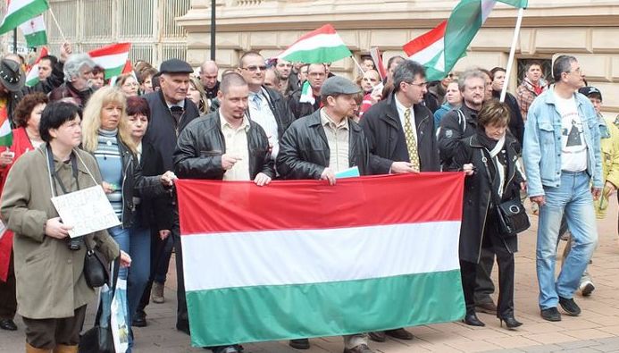 ...és a fejléckép eredetije