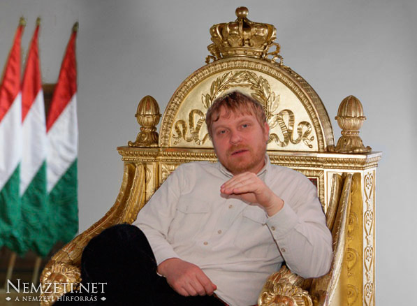 Kásler aranytrónon